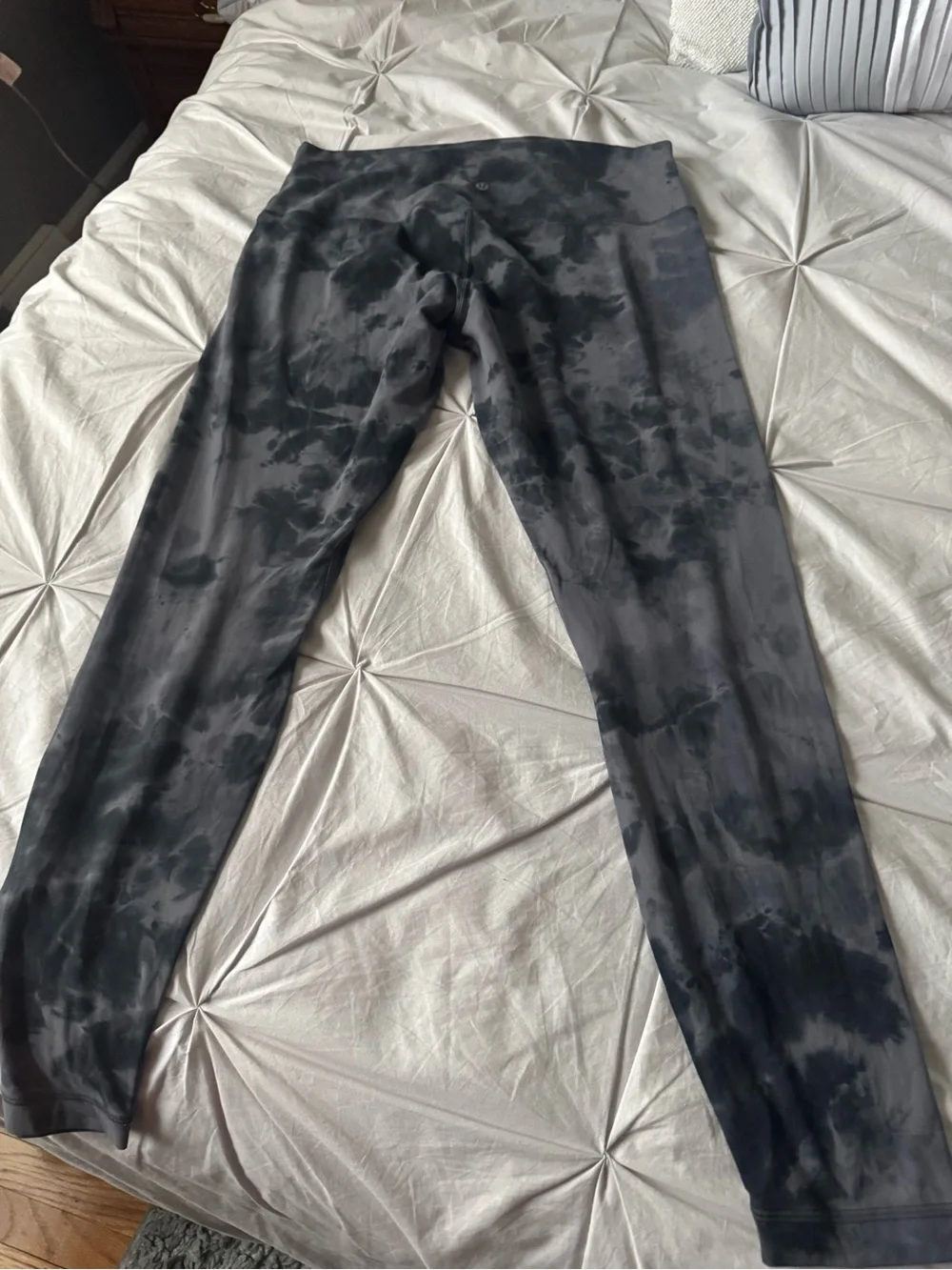 Ladies Lululemon Black Tie-Dye Leggings